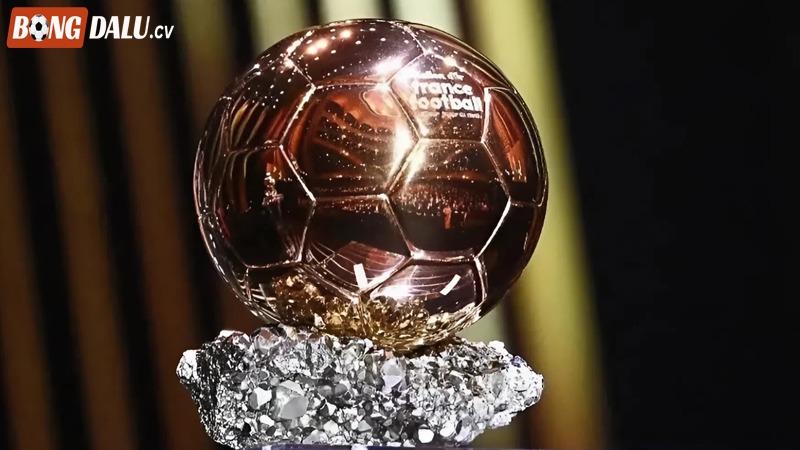 Giải thưởng Quả Bóng Vàng là gì?