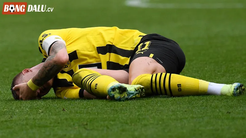 Khái niệm chấn thương dây chằng trong bóng đá là gì?