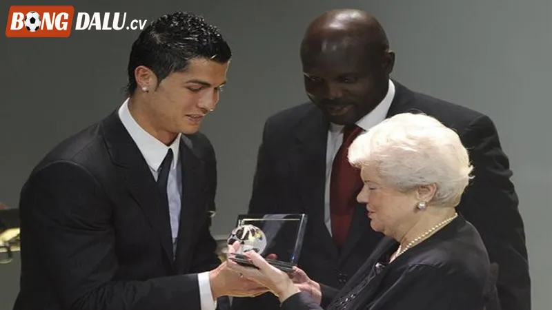 Những cầu thủ nổi tiếng khác từng đoạt Puskas Award